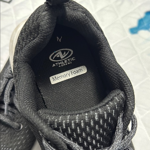 Classic women’s  Black Sneakers - Picture 2 of 5